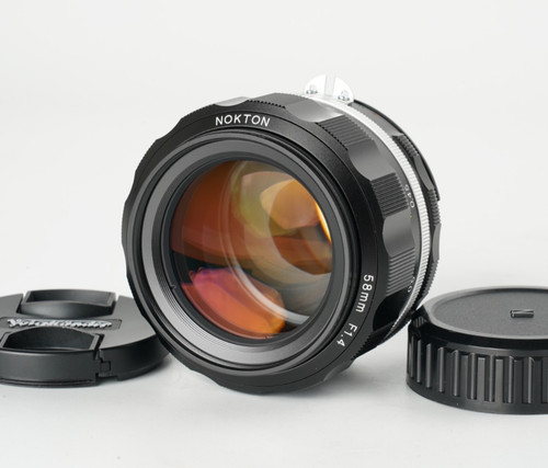 Near mint voigtlander - voigtlander, nokton