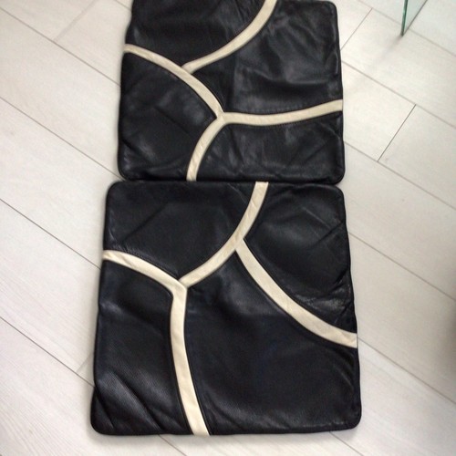 Pair dfs black and cream - pair,