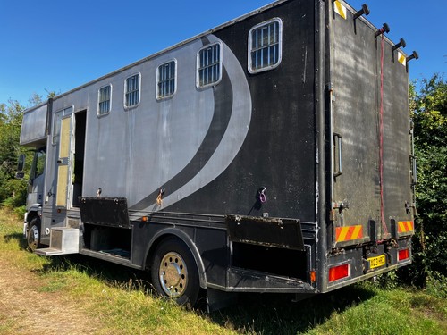 18t iveco horsebox stalled - iveco, for