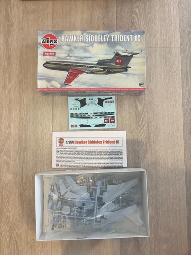Airfix vintage classics - vintage, hawker