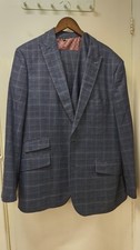 Gents 3 Piece Suit Waistcoat & Jacket 48" and trousers 40" W CG S09