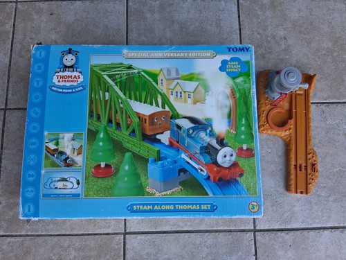 Trackmaster steam along thomas - trackmaster,