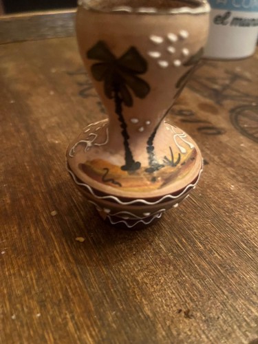 Rare vintage deruta pottery - rare,