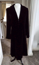 Per Una Black Velvet Silk Blend Long  Opera Fit & Flared  Coat  Size8 Red Lining