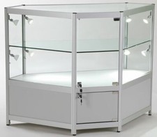  2/3 GLASS LIT SHOWCASE