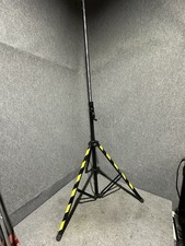 Wind Up Tripod Stand