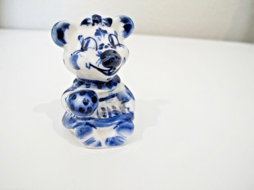 Gzhel porcelain ceramics