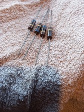 4x ALAN BRADLEY RESISTORS  68