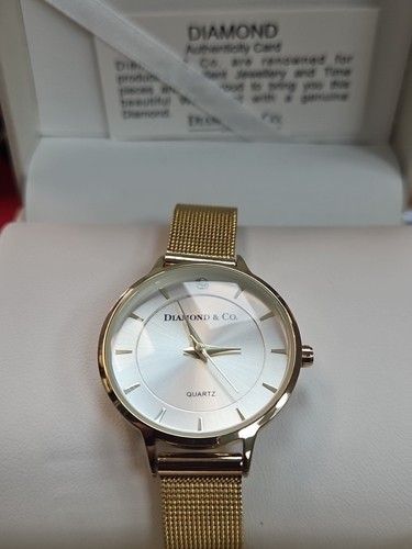 Stunning ladies diamond set - stunning,