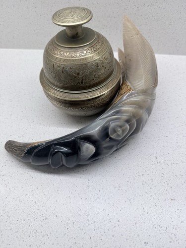 Carved horn from cuba vintage - horn,