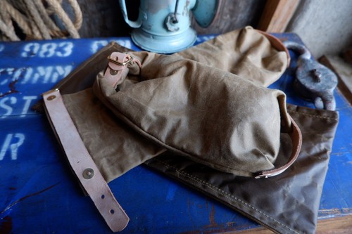 Small roll top waxed - top,