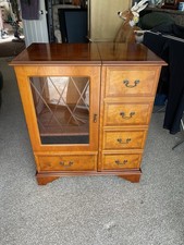 Hifi Cabinet
