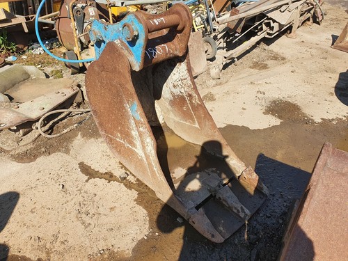 600mm excavator trenching - excavator,