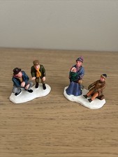 Lemax Bonfire Set Of 2 Figures