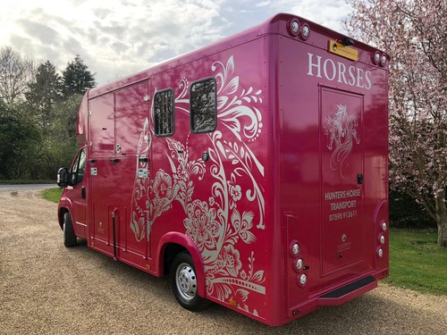 Lightweight horseboxes - lightweight,