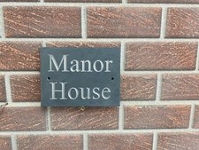 Hand-Engraved Slate House Sign 20x15cm - Personalized Name & Number Plaque