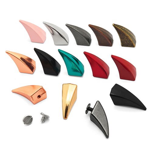 Metal rivets horn - horn, tusk