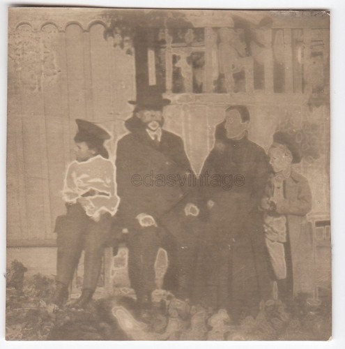 Family faceless ghosts - family,