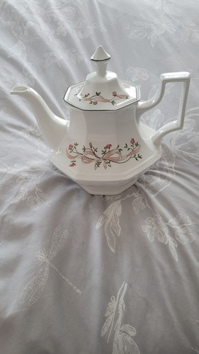 Eternal beau teapot - eternal,