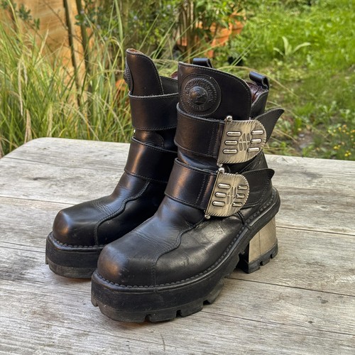 Rare vintage new rock platform - new,
