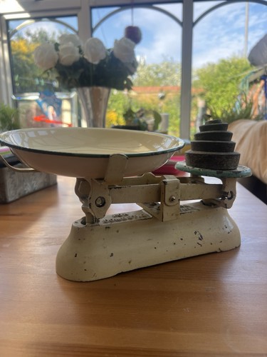 Vintage scales and weights - weights, set