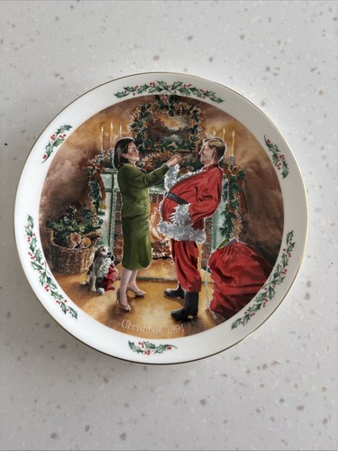 Royal doulton family - royal,