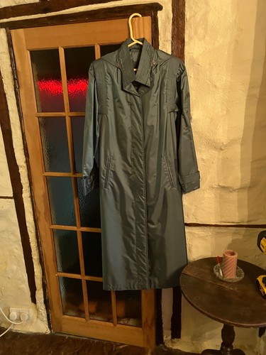 Mackintosh hooded raincoat - hooded,