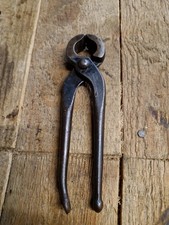 Vintage Pincer Nippers Nail Pin Pullers Carpenters Cobblers Tools