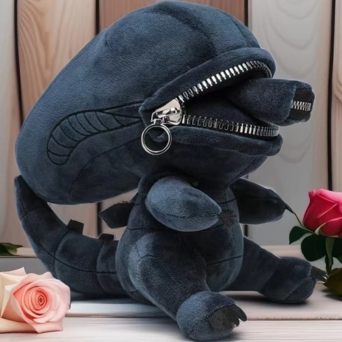 Alien xenomorph shaped zipper - alien,