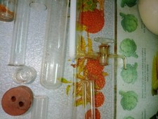 LABORATORY GLASSWARE VARIOUS ITEMS IN A JOB LOT