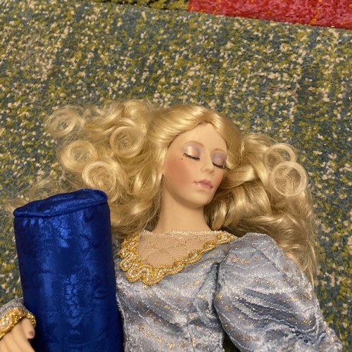 Franklin mint sleeping - mint,