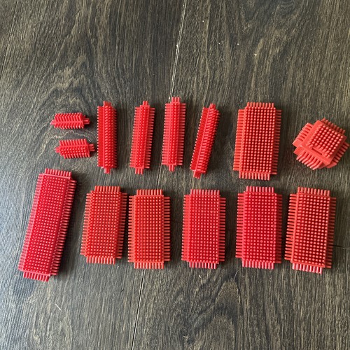 Stickle bricks builders red - bricks,