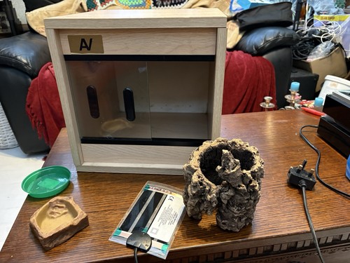 Small reptile vivarium - small, with