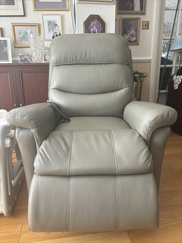 Lazy boy recliner - lazy,