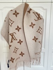 Louis Vuitton Beige Cashmare