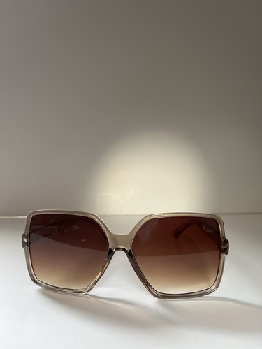 70s oversized square champagne