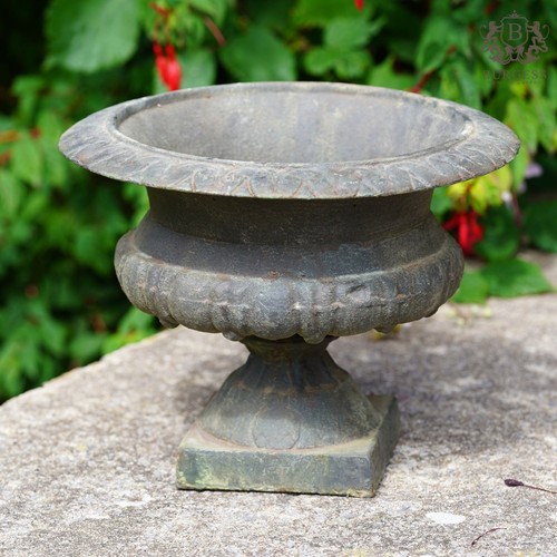 Cast iron urn vintage - cast, |
