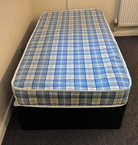 Single budget mattress with - ,