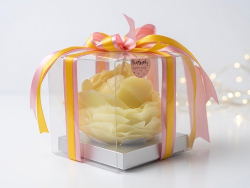 Handmade beeswax peony candle - beeswax,