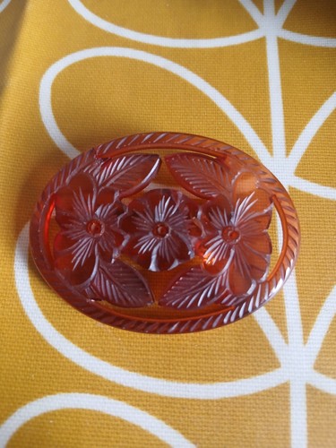 Vintage honey amber bakelite - honey,