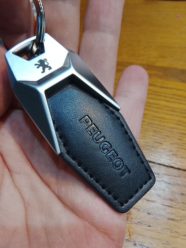 Peugeot keyring black leather - peugeot,