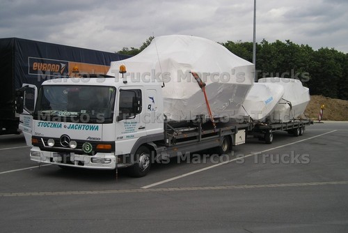 Truck photo mercedes - truck,