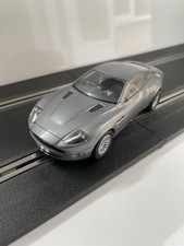 Slot Cars 1:32 Carrera Evolution Aston Martin V12 Vanquish, Die Another Day