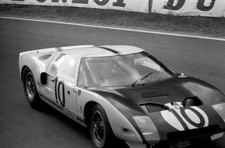 Bruce McLaren Phil Hill Ford