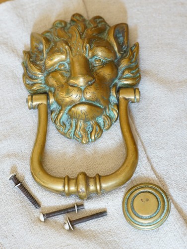 Large vintage lions head brass - vintage,