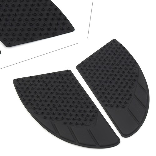 Tank traction side pad - side,