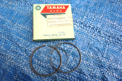 Yamaha dt100 1974 - dt100,