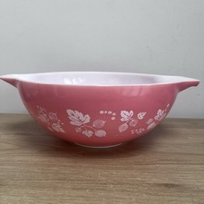 Vintage Pyrex Gooseberry