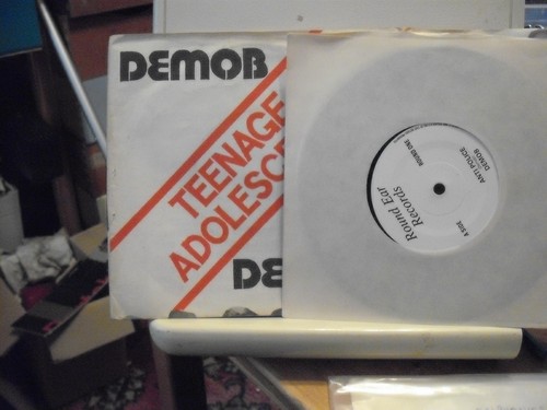 Single demob - 7",
