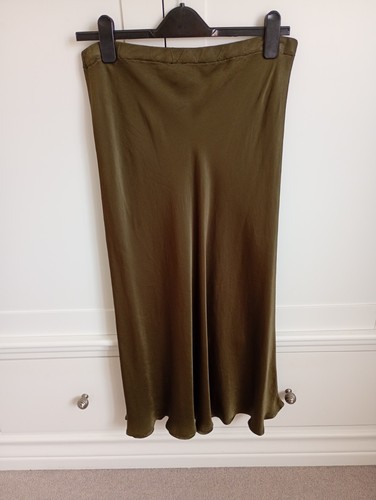 Ghost olive green satin - , effect